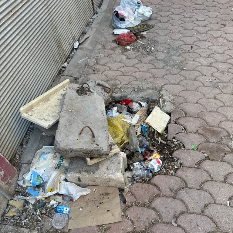 Kanalizasyon Sorunu: Mahalledeki Su Taşkınına Acil Çözüm!