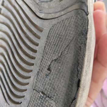 Bayram Sevinci Ayakkabı Hayal Kırıklığına Dönüştü