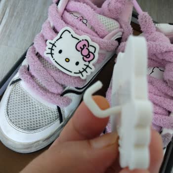 Bayram Sevinci Ayakkabı Hayal Kırıklığına Dönüştü