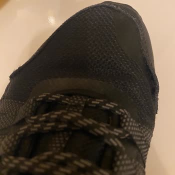 Skechers Ayakkabıda Erken Dikiş Problemi