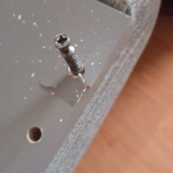 Atölyeden Basit Suntadan Yapılmış Baza!