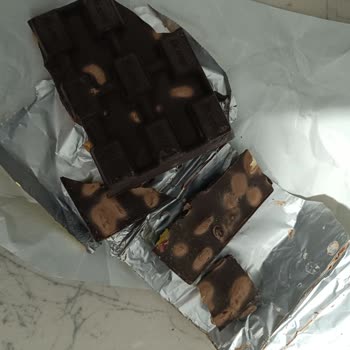 Bozuk Çikolata İle Hayal Kırıklığı