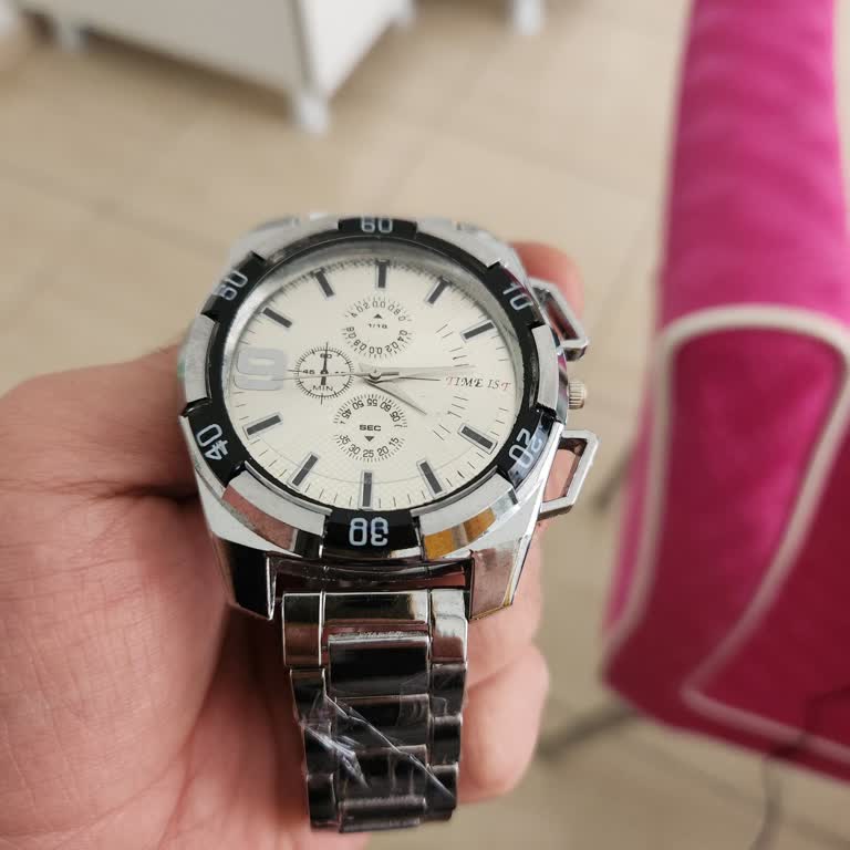 Cleopatra Saat Alakasız Saat Geldi!