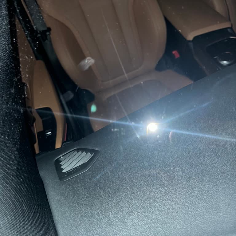 Opet Yeni Aracımın Camındaki Çizikler İçin Şoktayım