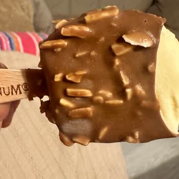 Bozuk Magnum Dondurma: Paramızın Karşılığını Alamıyoruz