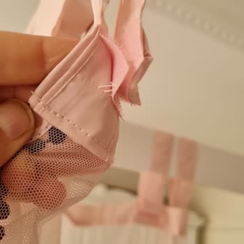 Almila Modoko Şikayeti!