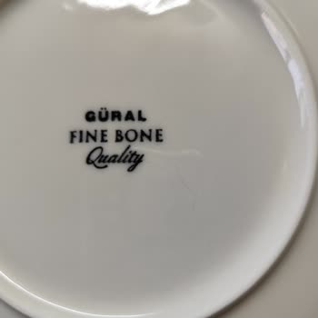 Evidea'dan Gelen Kırık Ve Defolu Yemek Takımı Şoku