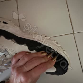 A101 Ve Skechers Arasında Kalan Müşteri