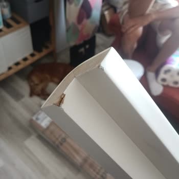 Kusurlu Dolap Ayakları Ve İletişim Sorunları
