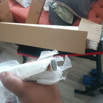 Kusurlu Dolap Ayakları Ve İletişim Sorunları