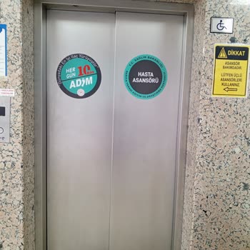 Hastanede Erişilebilirlik Ve Havalandırma Sorunları