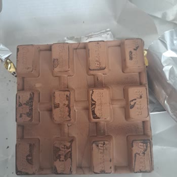 Bozulmuş Çikolata Ve İletişim Eksikliği