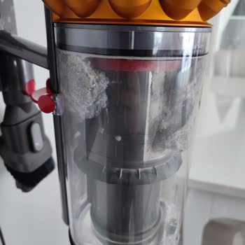 Dyson V15'te Tozlar Hazneye Ulaşmıyor