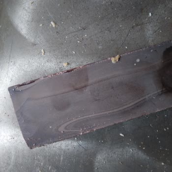 Bozuk Ve Küflü Çikolatalar: Ülker'e Güvenimiz Sarsıldı