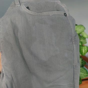 Vanish Leke Çıkarıcı Yeni Pantolonu Ağarttı
