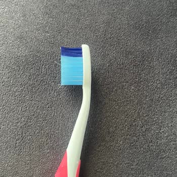 Sensodyne Fırça Kıllarındaki Hızlı Deformasyon Şaşırtıyor