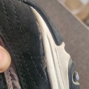 Dayanıksız Ayakkabı Ve Yetersiz Müşteri Hizmeti