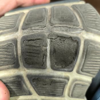 Skechers Ayakkabıda Beklenmedik Çatlak