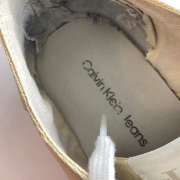 Calvin Klein Shoes Show Defects After Minimal Use