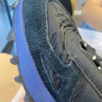 Deforme Ve Kirli Ayakkabı Teslimatı: Mağaza Ve Müşteri Hizmetleri Hayal Kırıklığı