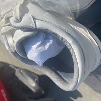 Calvin Klein Ayakkabının 2 Ay İçinde Yıpranması