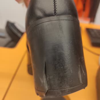 Ciddiyetsiz Mağaza Ve Kalitesiz Ürün Deneyimi