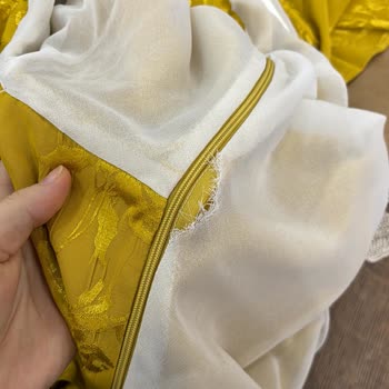 Zara'dan Gelen Hasarlı Elbise Ve Tekrarlayan Sorunlar