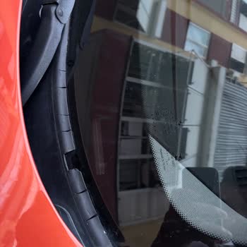 Ön Cam Fitili Çatlaması: 2015 Model Aracımda Kozmetik Sorun