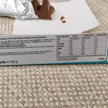 Toblerone Çikolatasında Beklenmedik Badem Kabuğu Sürprizi!