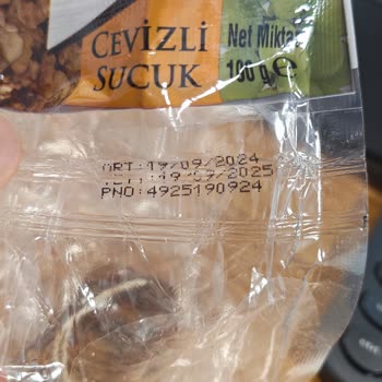 Cevizli Sucukta Hijyen Skandalı: Kurt Çıktı!