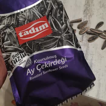 Çekirdek Paketinden Çıkan Böcek Şoku