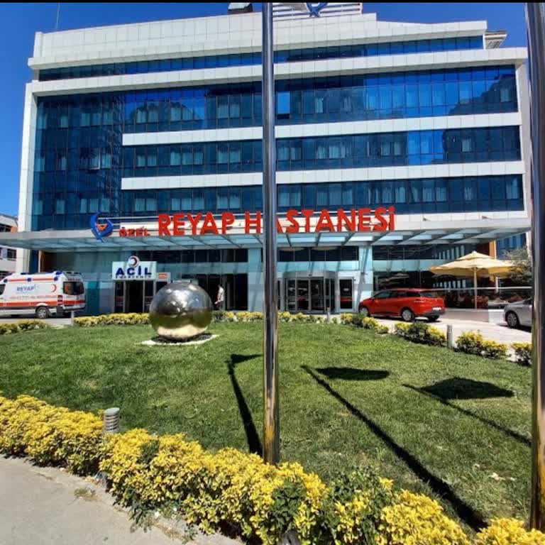 Reyap Hastanesi Yoğun Bakımda 23 Gün: Doktorun Oyunları Mı?