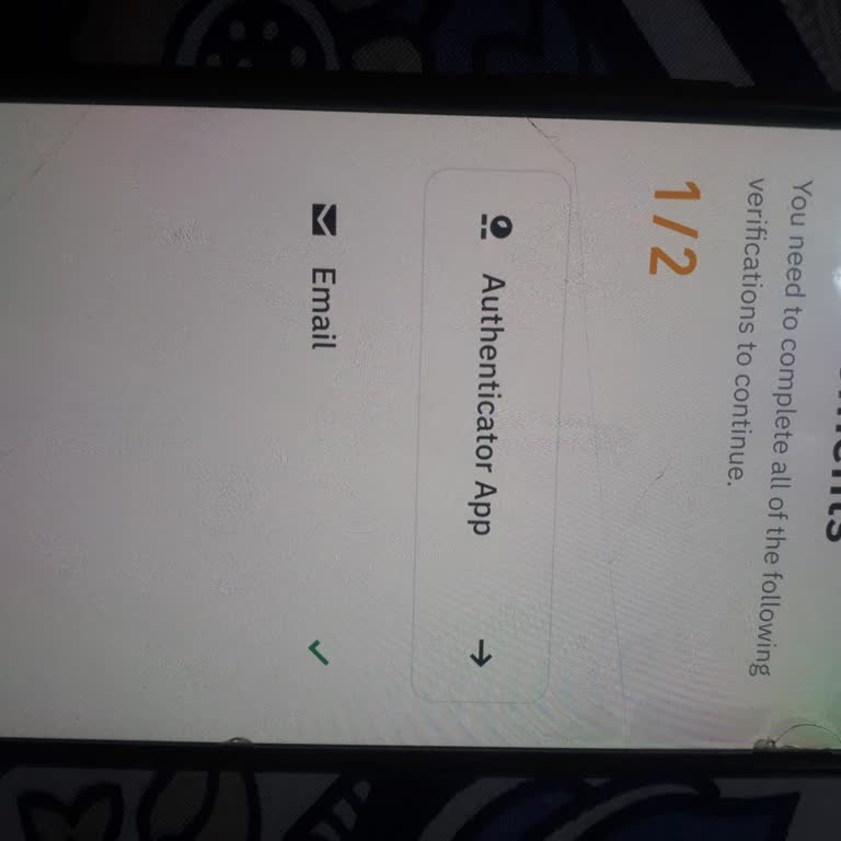 Authenticator Uygulaması İle Şifre Krizi