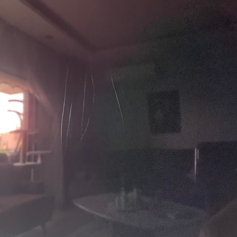 Samsung TV'de Gizemli Çizikler Ve Servis Sorunları