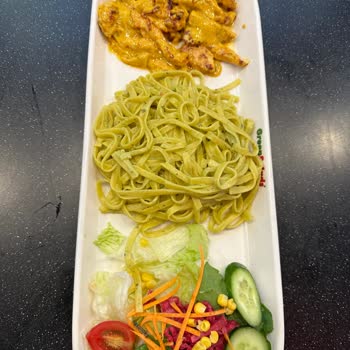 Green Salads Salatamda Tırtıl Şoku