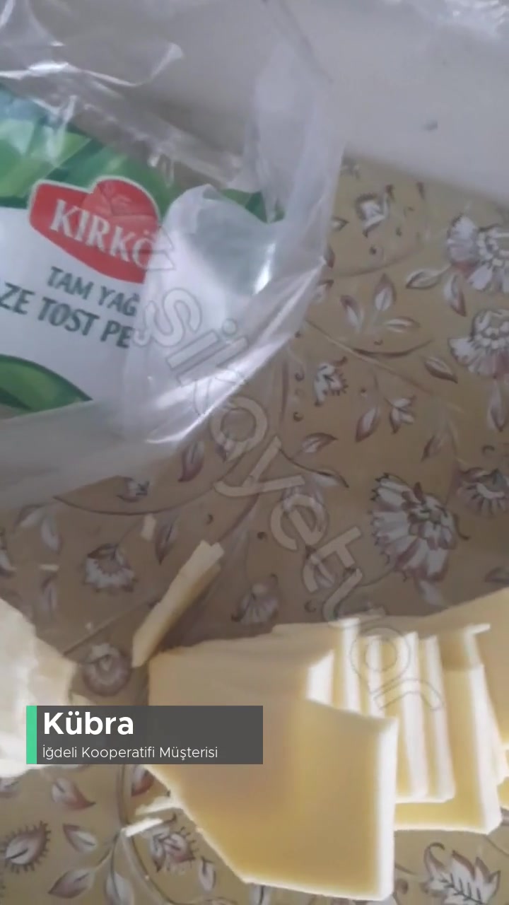 Kırköy Taze Tost Peynirin İçinden Plastik  Cisim Çıktı videonun kapak resmi