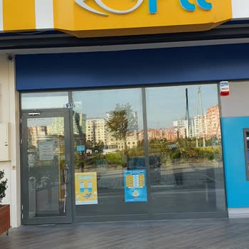 PTT Kargo Şubesinde Müşteri Mağduriyeti