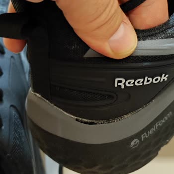 Reebok Ayakkabıda Beklenmedik Kalite Sorunu