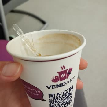 Kahve Otomatında Karınca Şoku