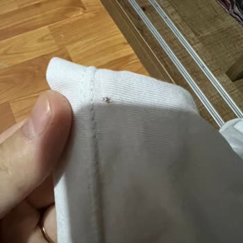 Yeni Çamaşır Makinesi Kıyafetleri Kesiyor