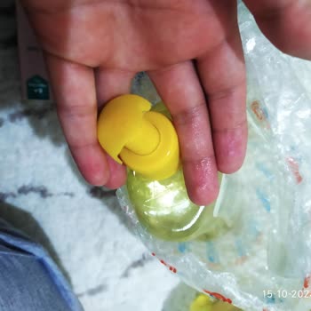 Kırık Şampuanlar Ve Dökülen Ürünler Sorunu