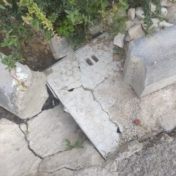 Kırılan Rögar Kapağı Ve Sorumluluk Alınmaması