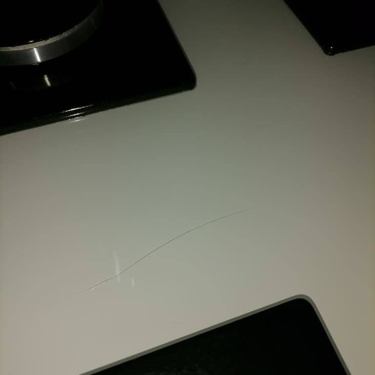 Bosch Ankastre Ocak Camındaki Çizik Sorunu