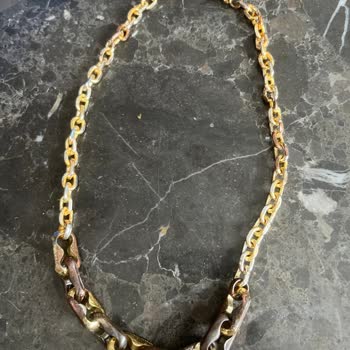 Paslanan Takı İçin Hayal Kırıklığı