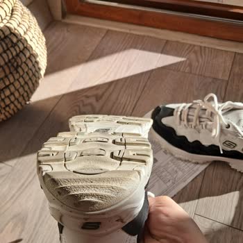 Skechers Ayakkabılarında Üretim Hatası Ve İade Sorunu