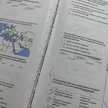 3D Yayınları Tarih Kitabımın Sayfaları Kopuyor!