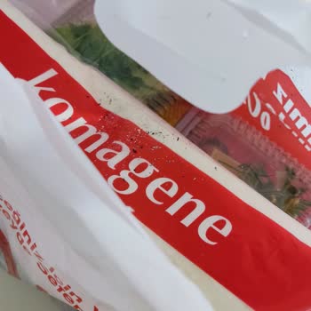 Sigara Külü İçinde Gelen Yemek Skandalı