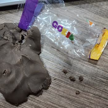 Çocuk Oyuncağında Tehlike: Cam Parçaları!