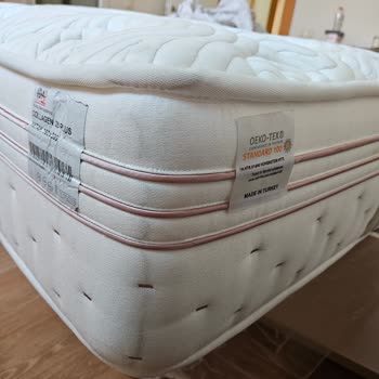 Kirli Ve Yırtık Yatak Hayal Kırıklığı Yarattı