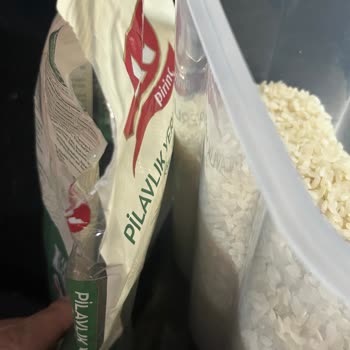 Böcekli Pirinç Skandalı: Sağlığımız Tehlikede!